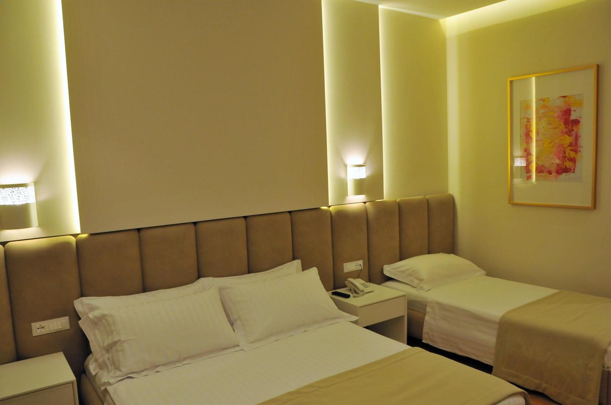 Paradise Beach Hotel Radhime Room photo