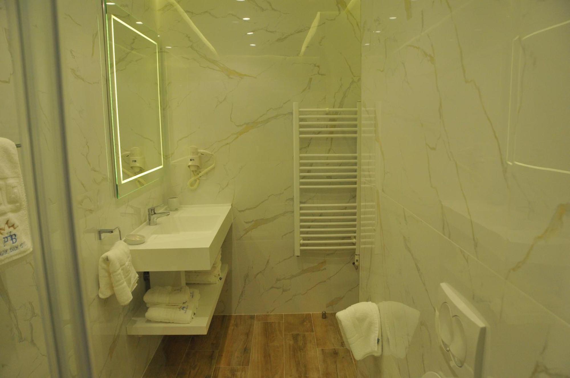 Paradise Beach Hotel Radhime Room photo
