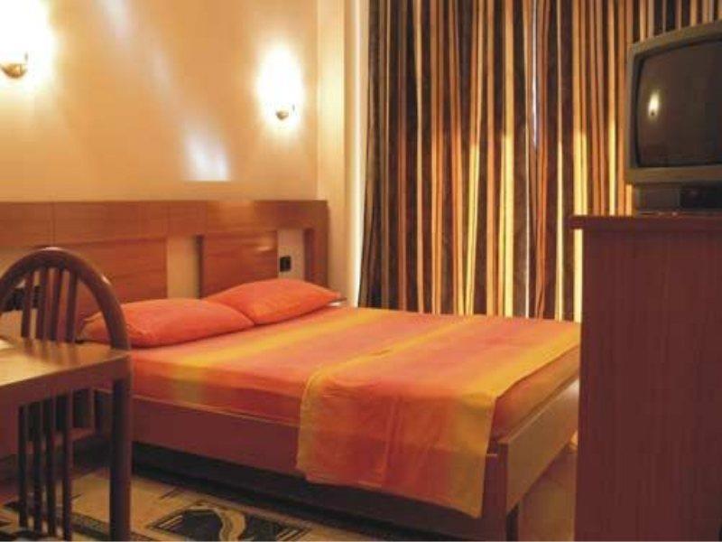 Paradise Beach Hotel Radhime Room photo