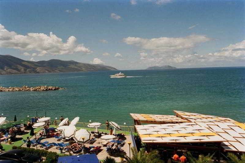 Paradise Beach Hotel Radhime Facilities photo