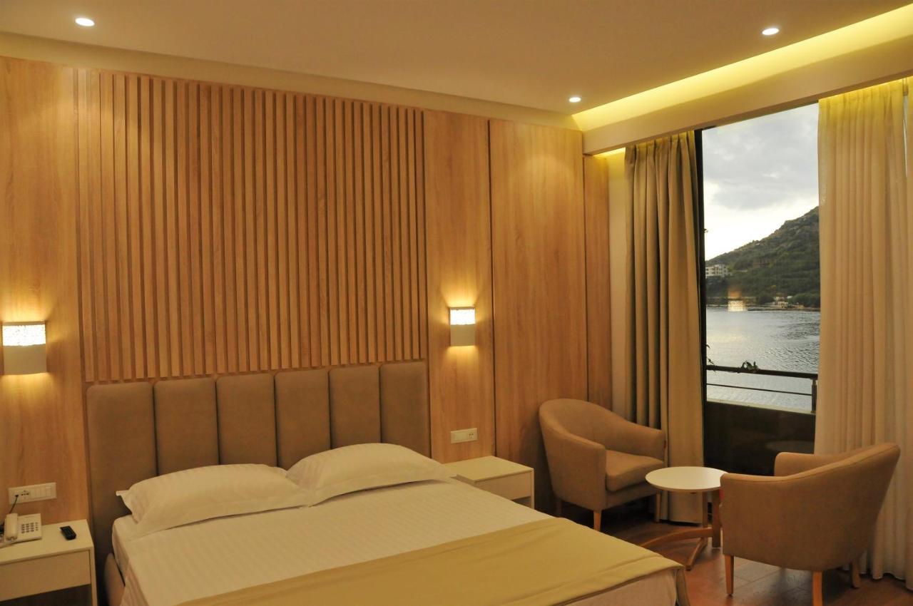 Paradise Beach Hotel Radhime Exterior photo